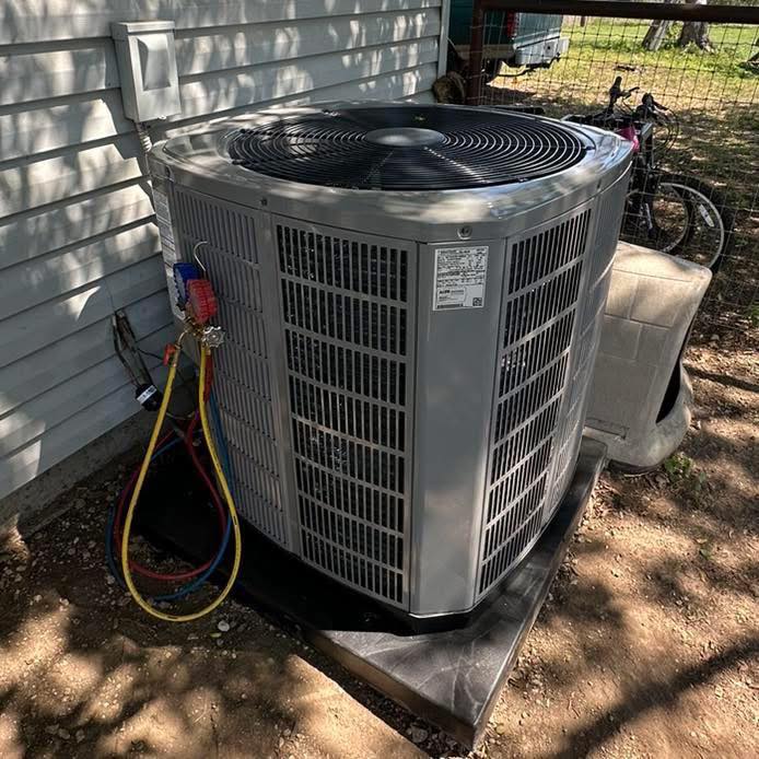 Residential AC condenser tune-up and refrigerant service